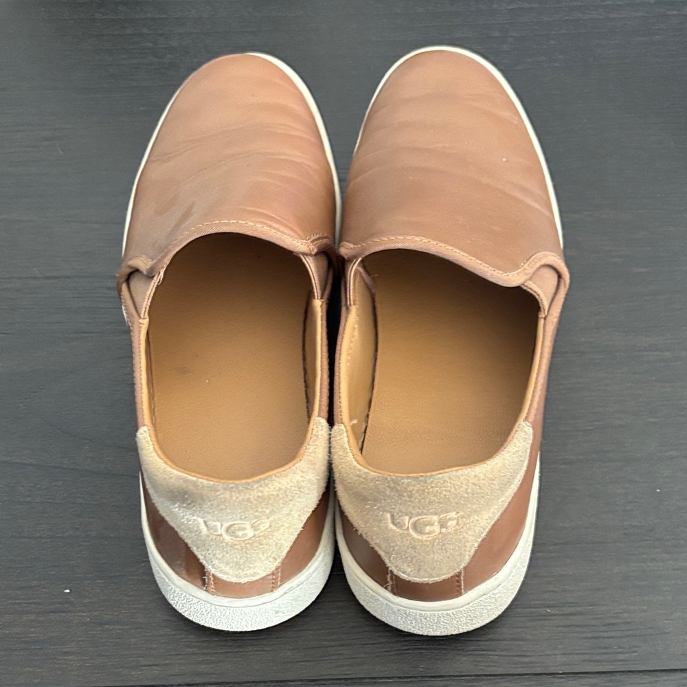Women’s Ugg shoes